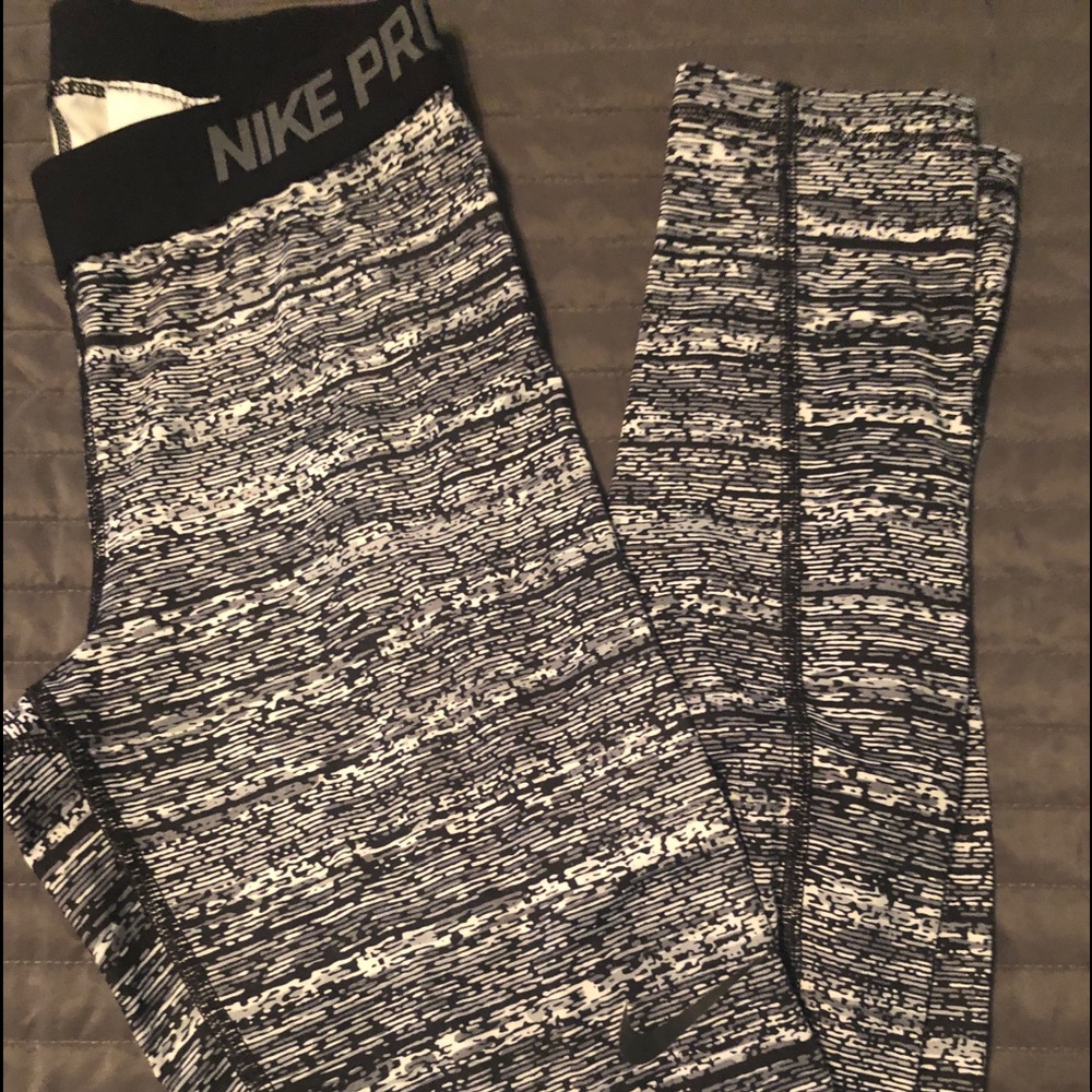 Nike leggings